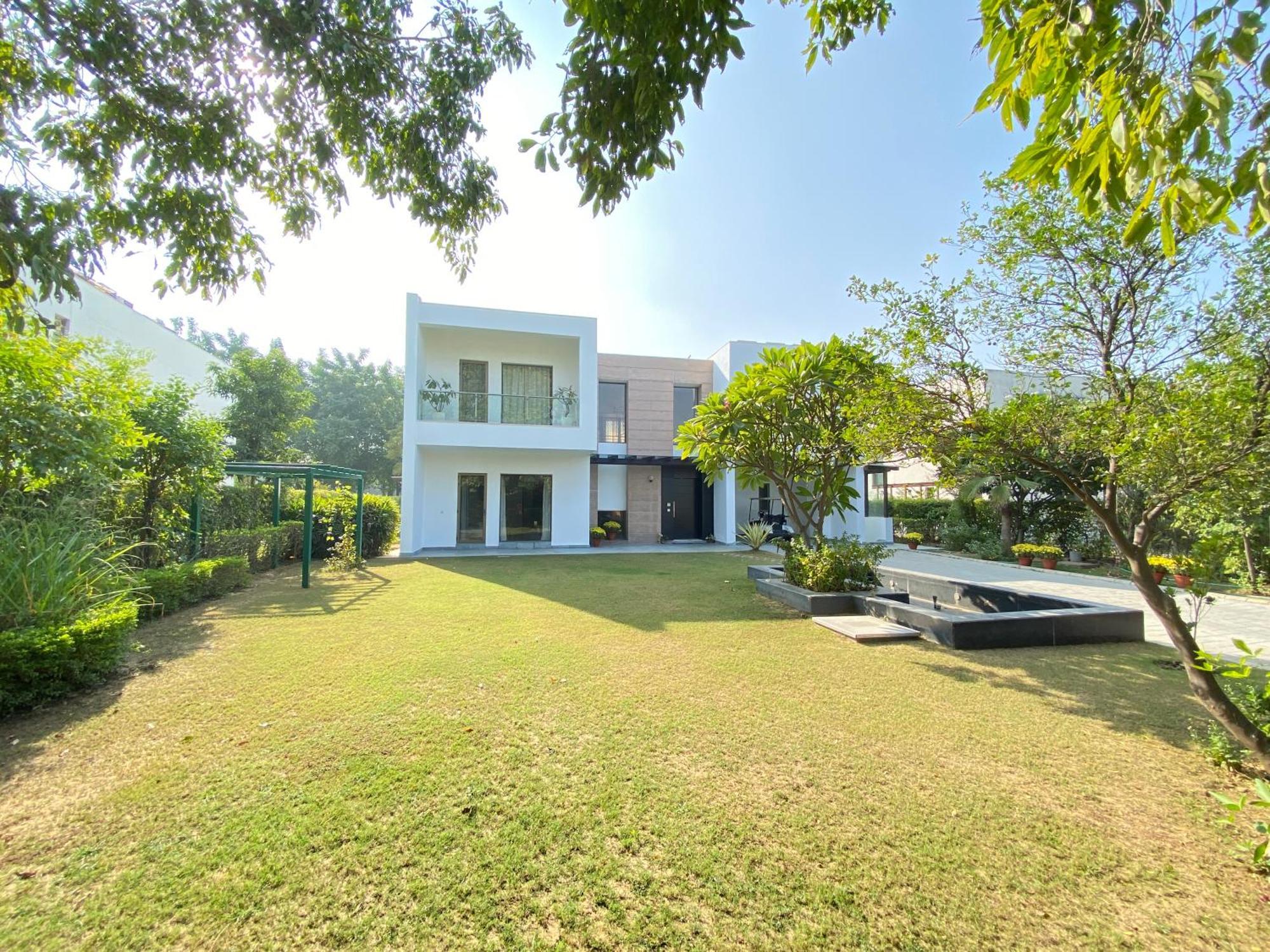 Karma Lakelands, Gurugram Гургаон Экстерьер фото